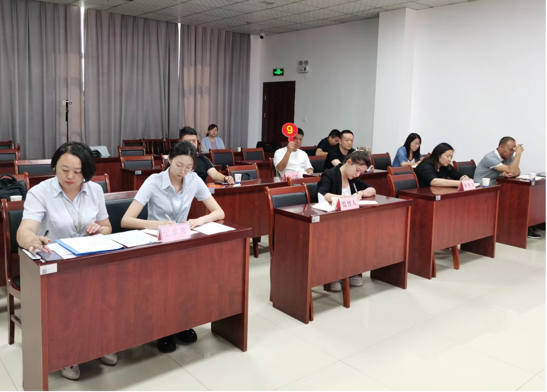 吐魯番市高昌區(qū)國資委轉(zhuǎn)讓股權(quán)拍賣會(huì)圓滿成功